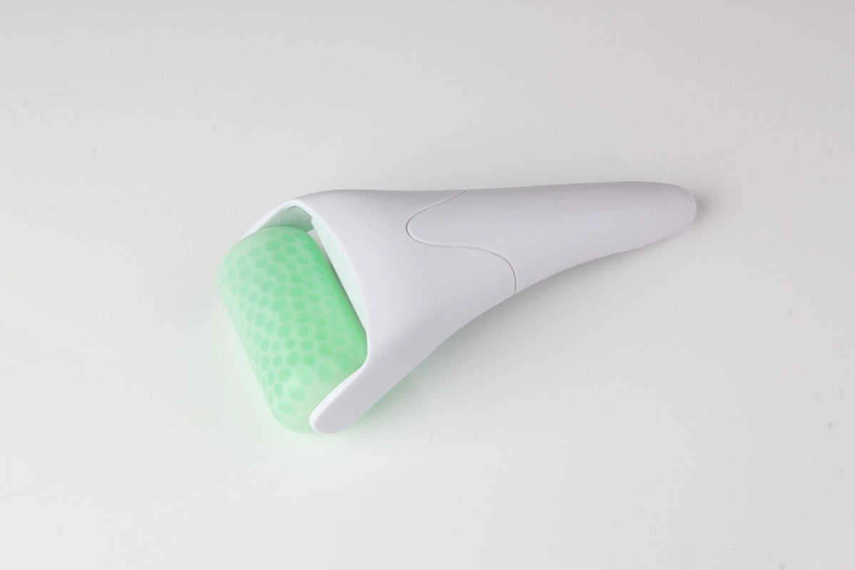 DefinedGlow Chill — Ice Facial Roller