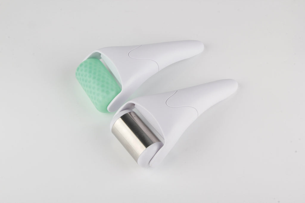 DefinedGlow Chill — Ice Facial Roller